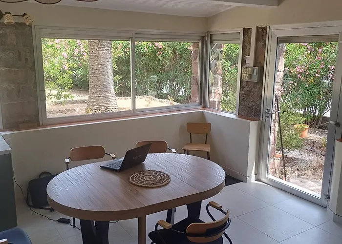 Villa 4 Etoiles 3 Chambres 4 Lits Proximite Centre, Commodites Et Plages Saint-Raphaël